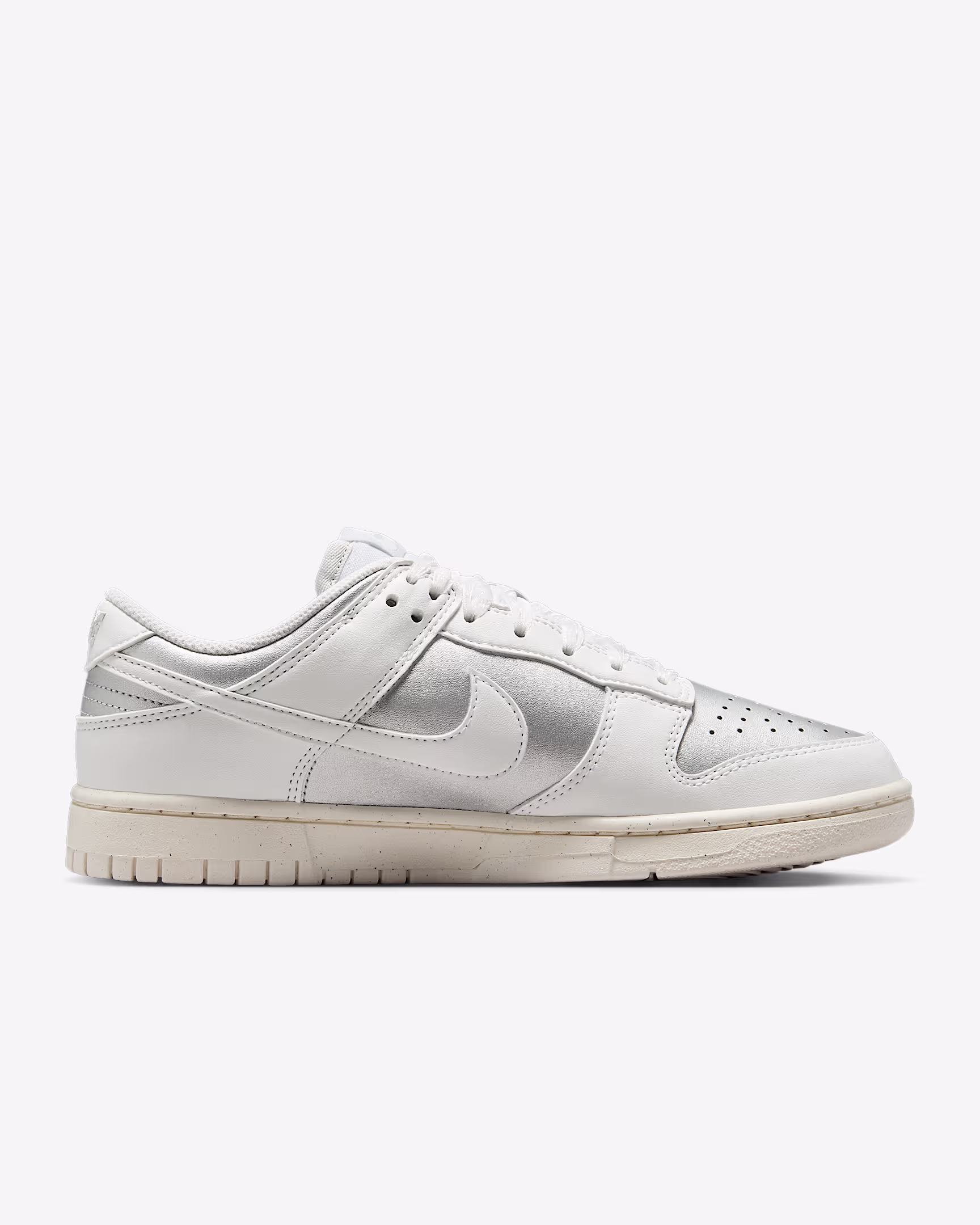 Nike Dunk Low Next Nature （woman Metallic Silver Grey/Light Ivory White/Mountain Peak White）