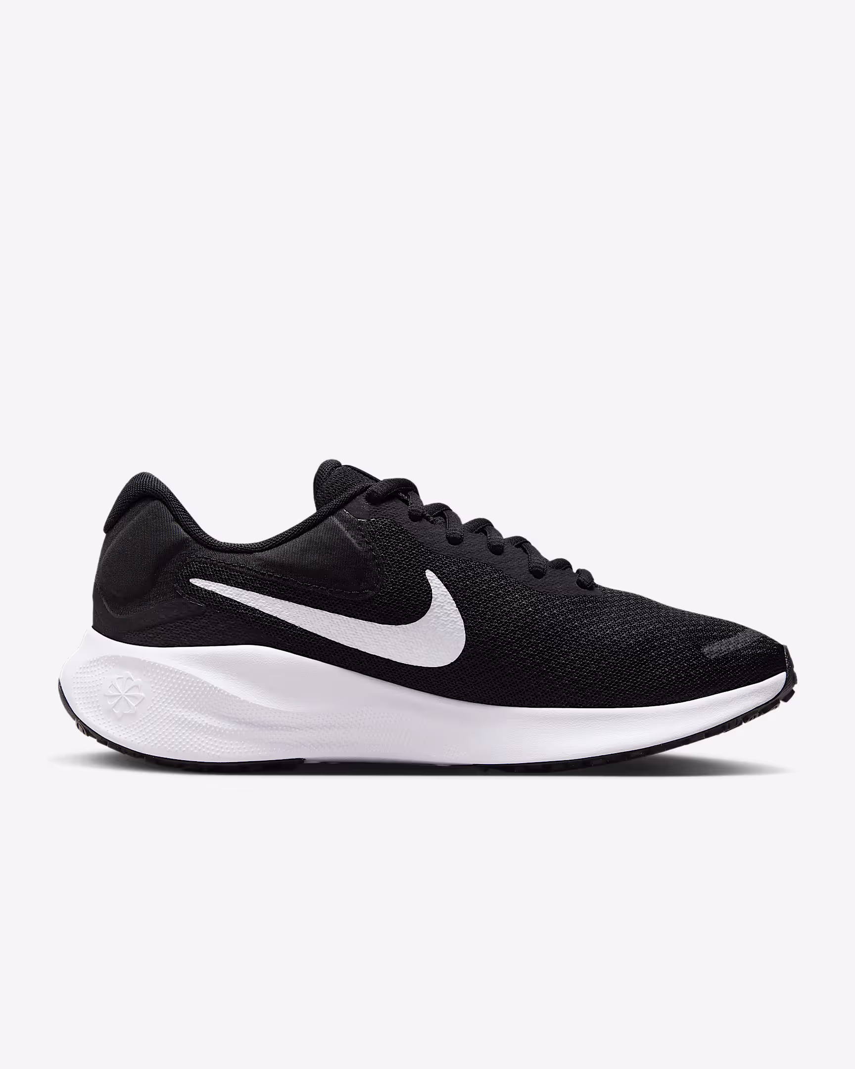 Nike Revolution 7 （woman Black/White）