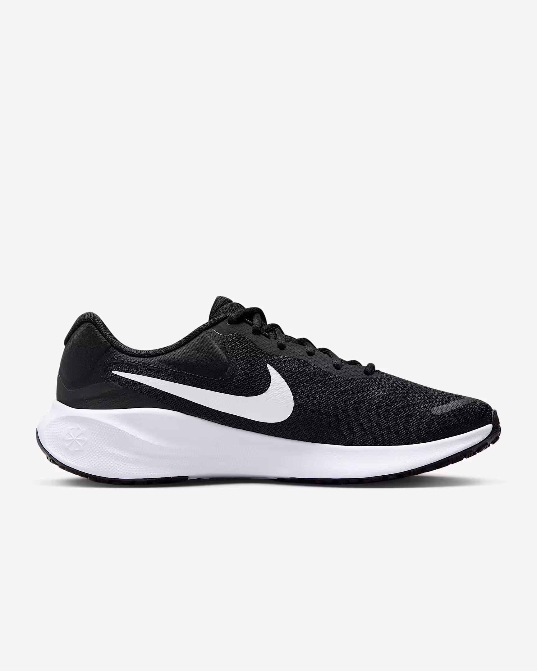 Nike Revolution 7 （man Black/White）